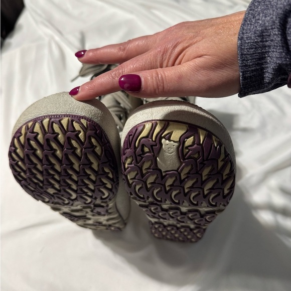 Merrell Puffin Lace High Lavender Boots Cream and Lavender Fleece Size 10 - Picture 7 of 15